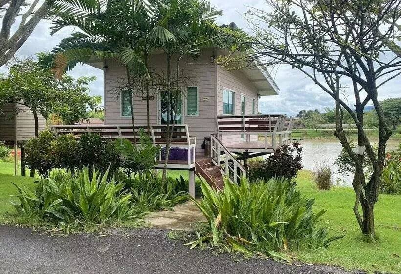 ホテル Timberland And Fruit Resort