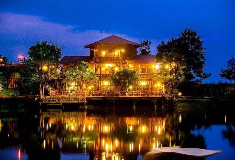 ホテル Timberland And Fruit Resort