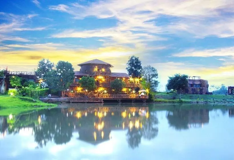 ホテル Timberland And Fruit Resort