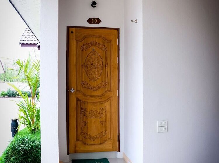 Отель Wangthatum