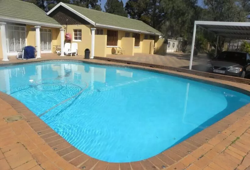 ペンション Eikenhof Country Guesthouse