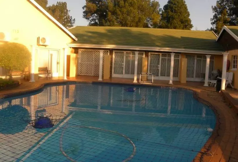 ペンション Eikenhof Country Guesthouse