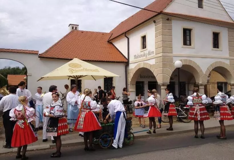 ペンション Habánský Dům