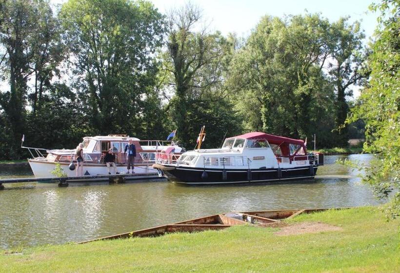 بنسيون La Chaumière Du Tordoir