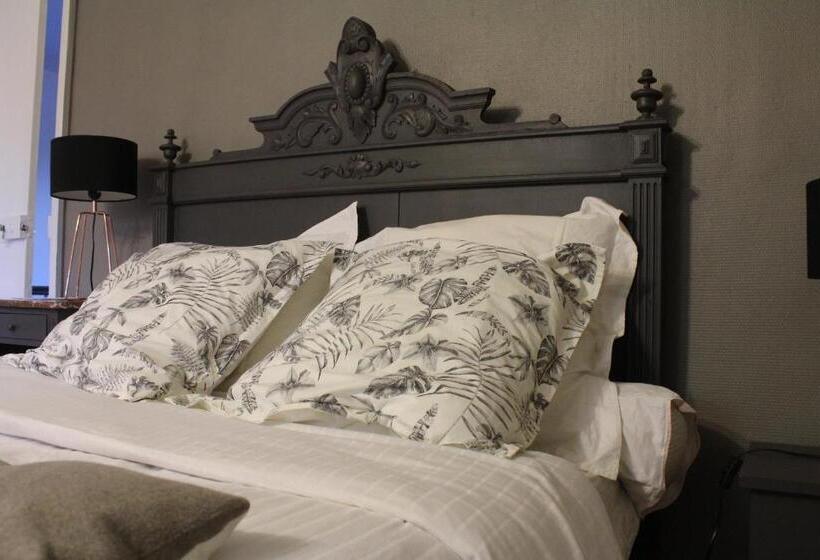 بنسيون La Chaumière Du Tordoir