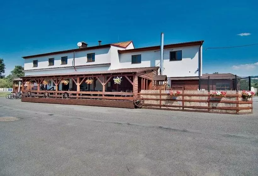 ペンション Penzion Country Steak Restaurant