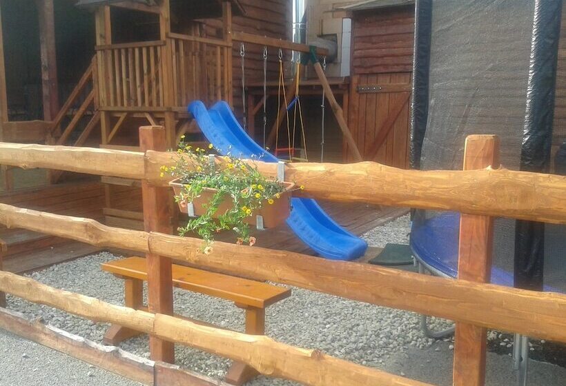 פנסיון Penzion Country Steak Restaurant