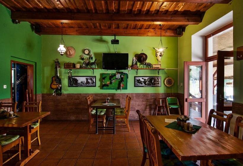 פנסיון Penzion Country Steak Restaurant