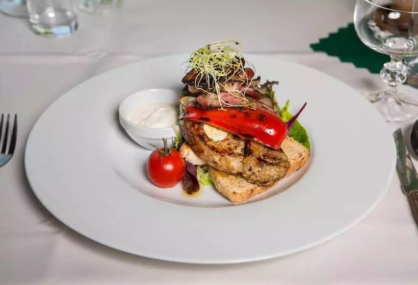 ペンション Penzion Country Steak Restaurant