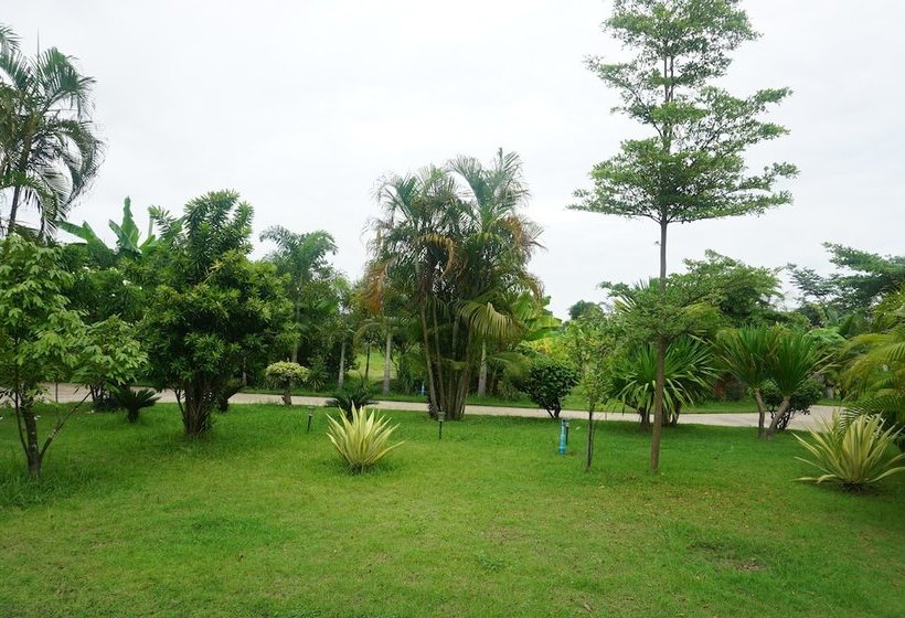 Resort Baan Suan Varaphan