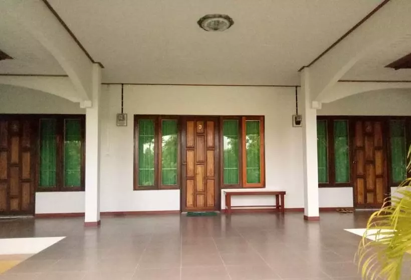 リゾートホテル Baan Suan Varaphan