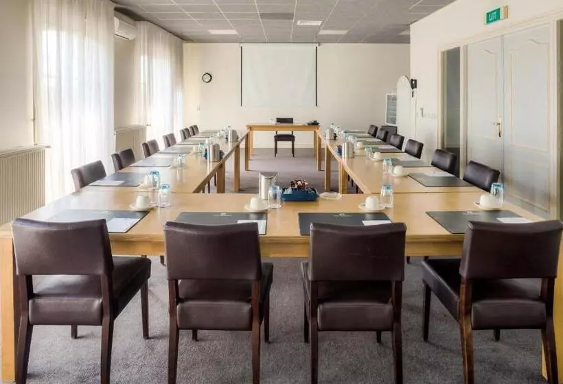 Hampshire Hotel   Avenarius