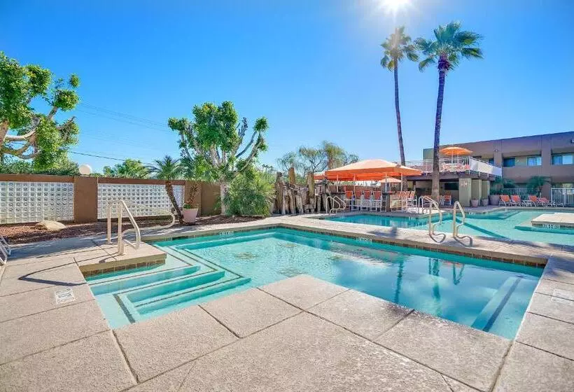 هتل Scottsdale Parkview