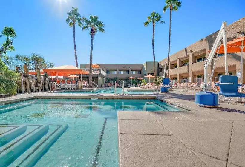 هتل Scottsdale Parkview