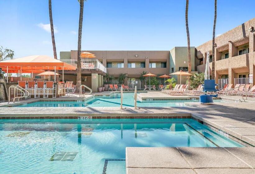 Отель Scottsdale Parkview