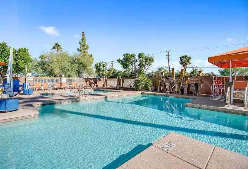 هتل Scottsdale Parkview