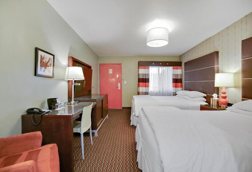 Отель Scottsdale Parkview