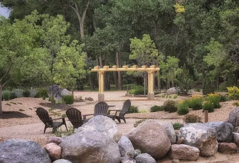 בית מלון כפרי Abiquiu Inn
