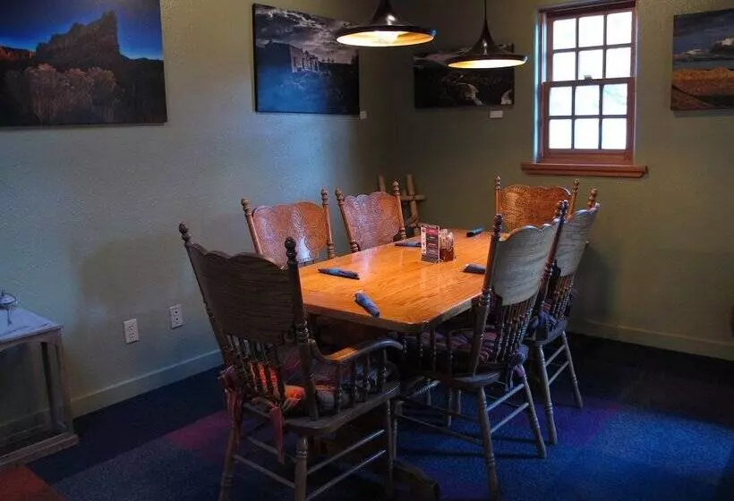 בית מלון כפרי Abiquiu Inn