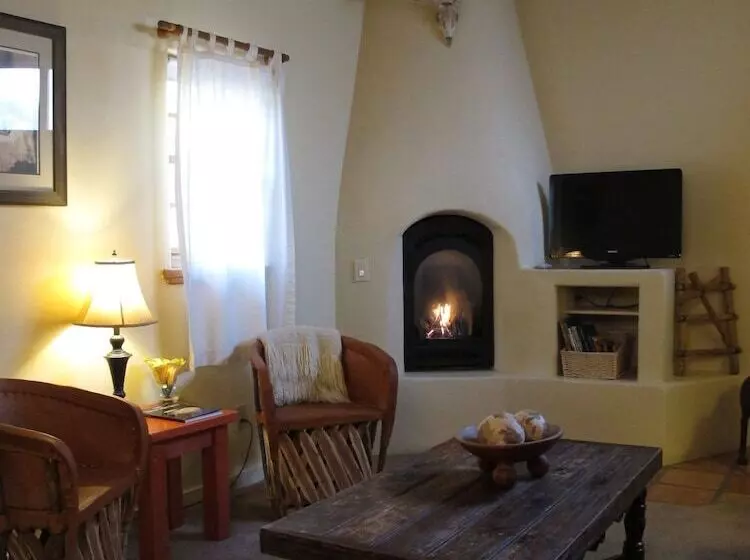 בית מלון כפרי Abiquiu Inn