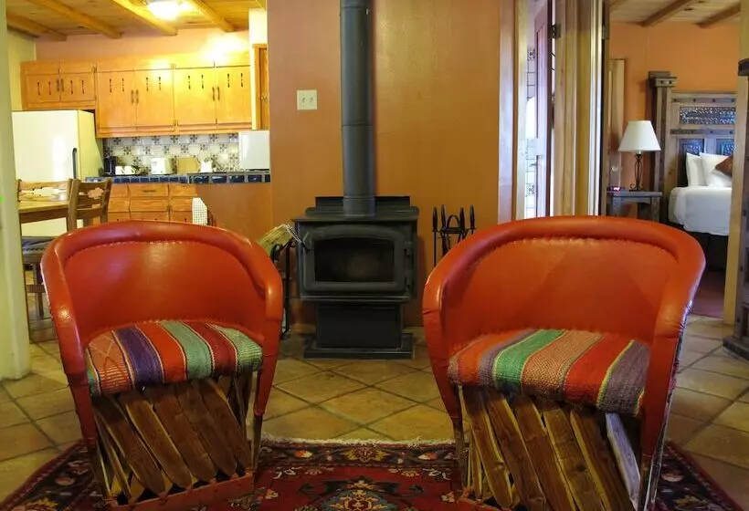 בית מלון כפרי Abiquiu Inn