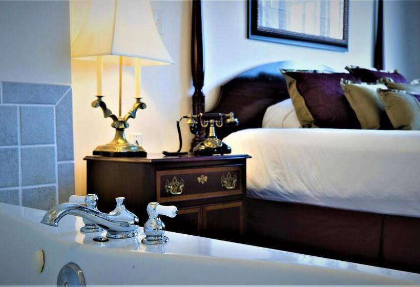 فندق At Old Town