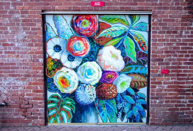 فندق At Old Town