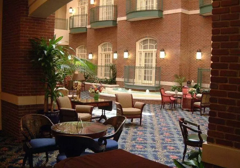 בית מלון כפרי At Old Town