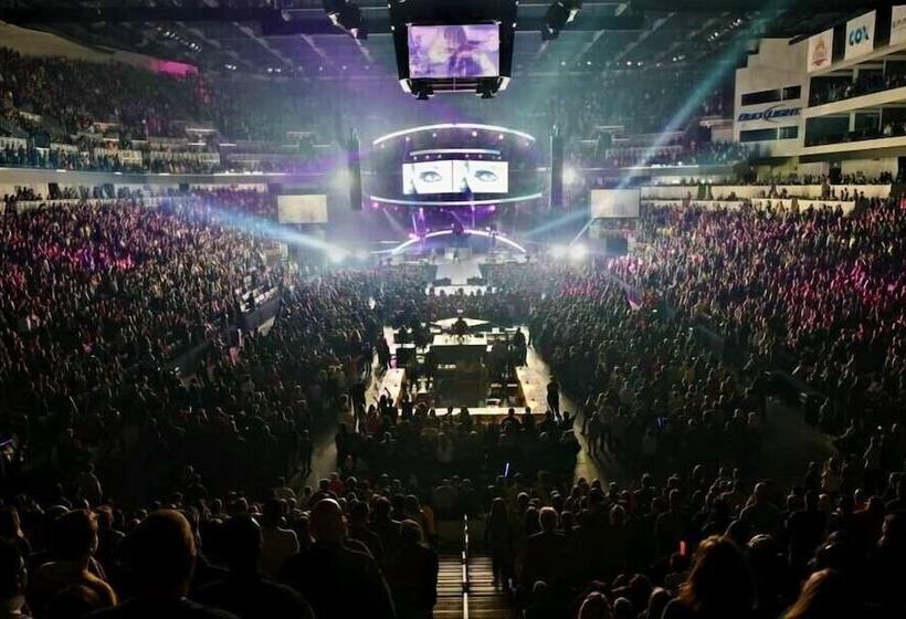 فندق At Old Town