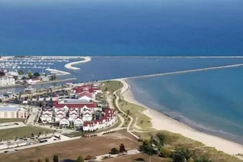 호텔 Blue Harbor Resort And Conference Center