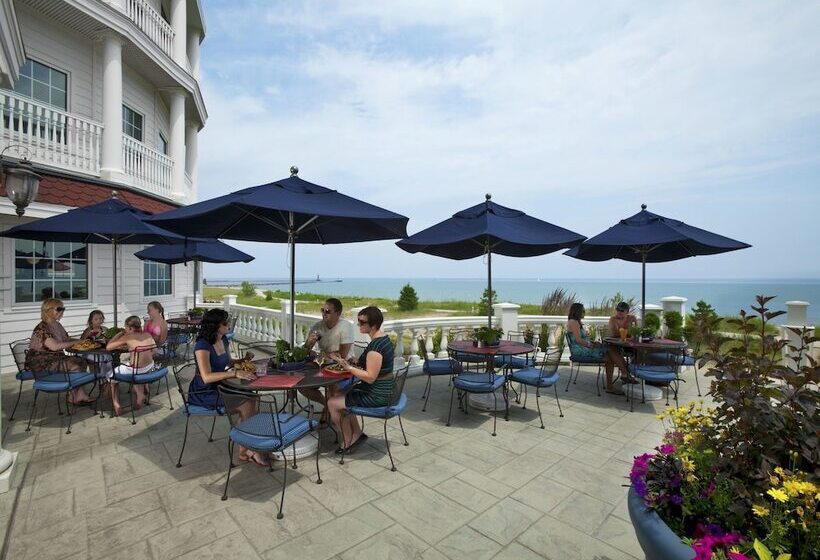 Otel Blue Harbor Resort And Conference Center