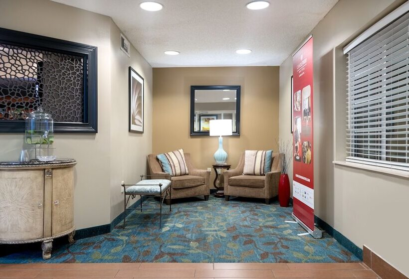 ホテル Candlewood Suites Lake Mary, An Ihg