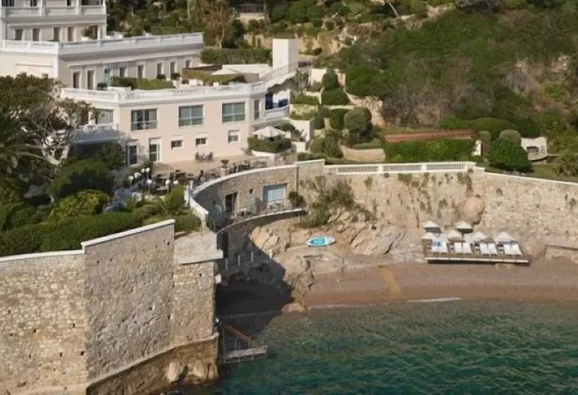 호텔 Cap Estel