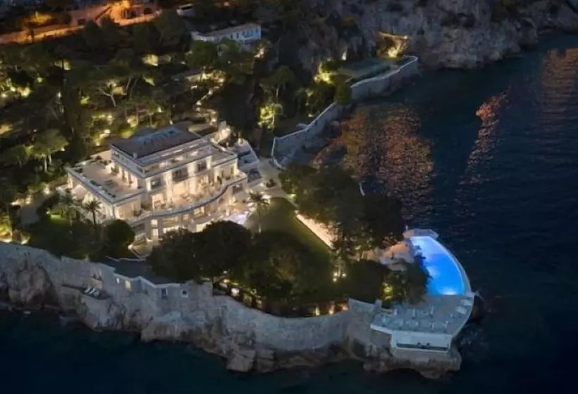 호텔 Cap Estel