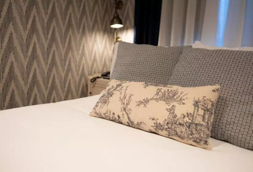 Hotell Cetina Palacio De Los Salcedo