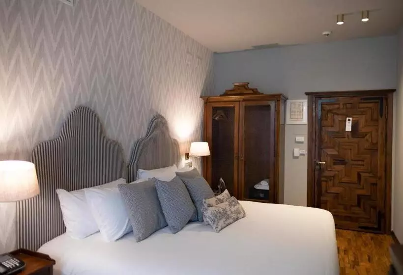 Hotell Cetina Palacio De Los Salcedo