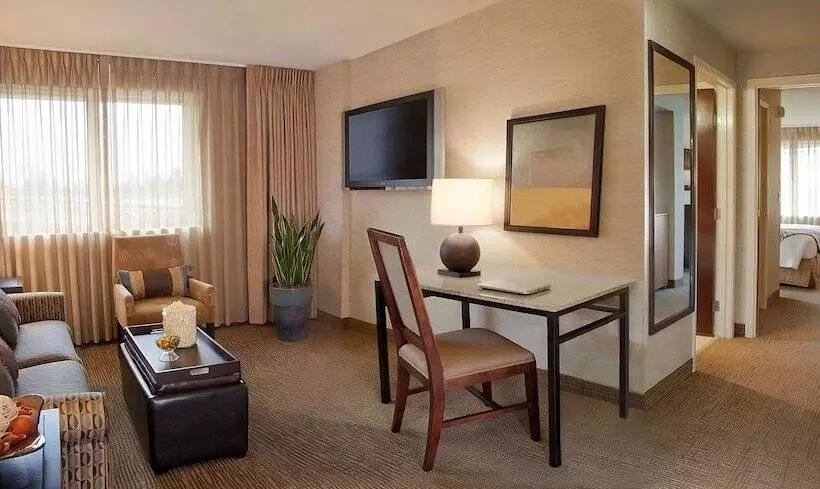 Eastgate Hotel   Bw Signature Collection