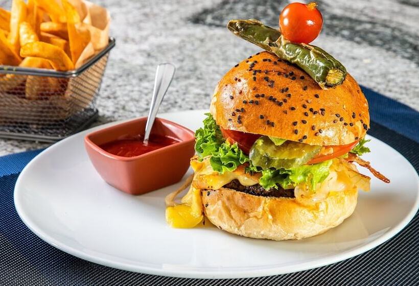 Отель Grand Fiesta Americana Chapultepec