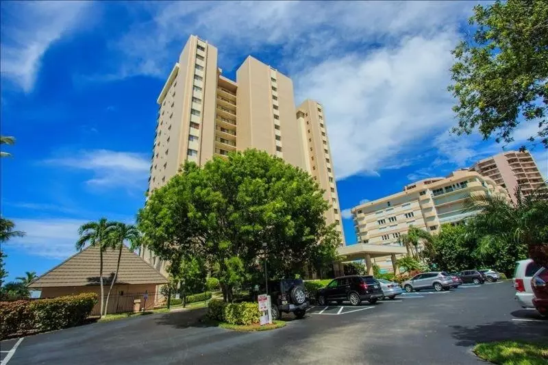 هتل Harborview Sea Winds