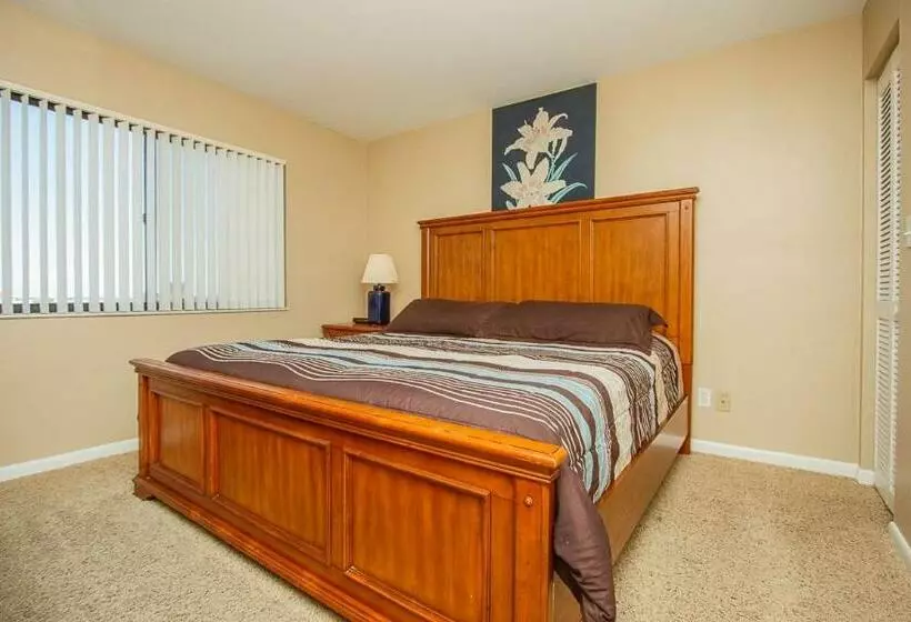 هتل Harborview Sea Winds