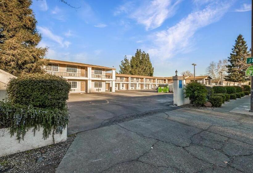 فندق Heritage Inn Express Chico