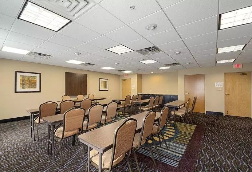 酒店 Holiday Inn Express Bloomington West, An Ihg