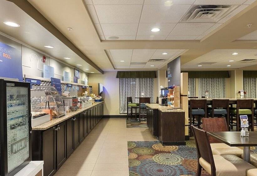 هتل Holiday Inn Express Bloomington West, An Ihg