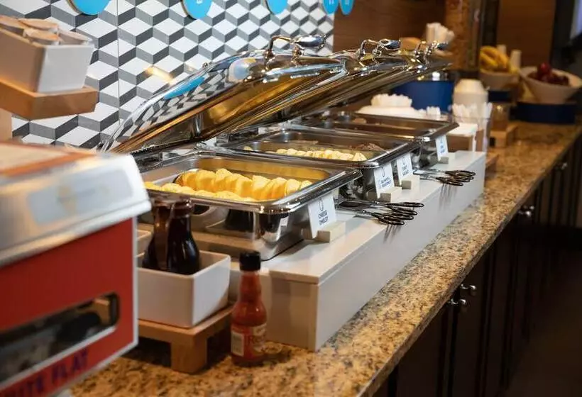 酒店 Holiday Inn Express Bloomington West, An Ihg