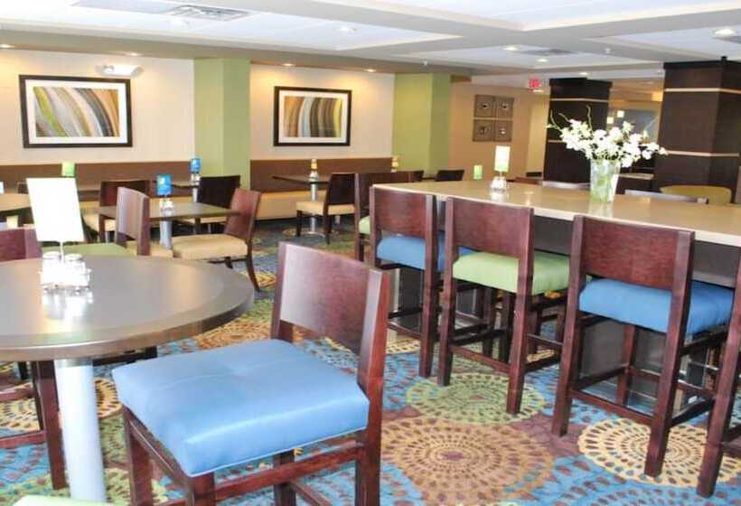 هتل Holiday Inn Express Bloomington West, An Ihg