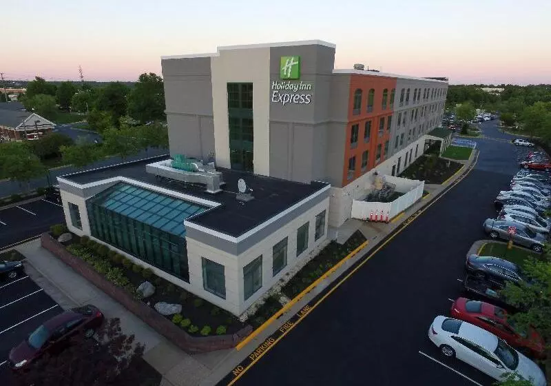 Отель Holiday Inn Express Quantico   Stafford, An Ihg