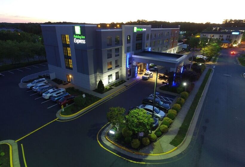 Отель Holiday Inn Express Quantico Stafford, An Ihg
