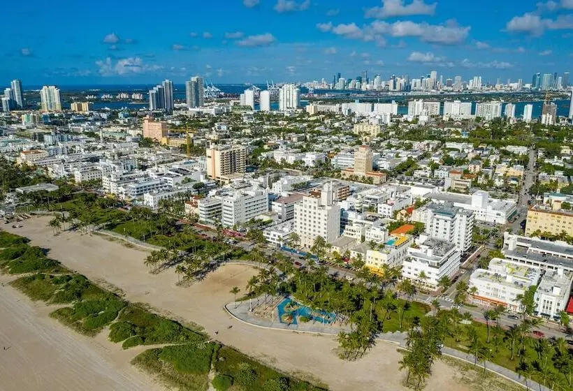 Leslie Hotel Ocean Drive