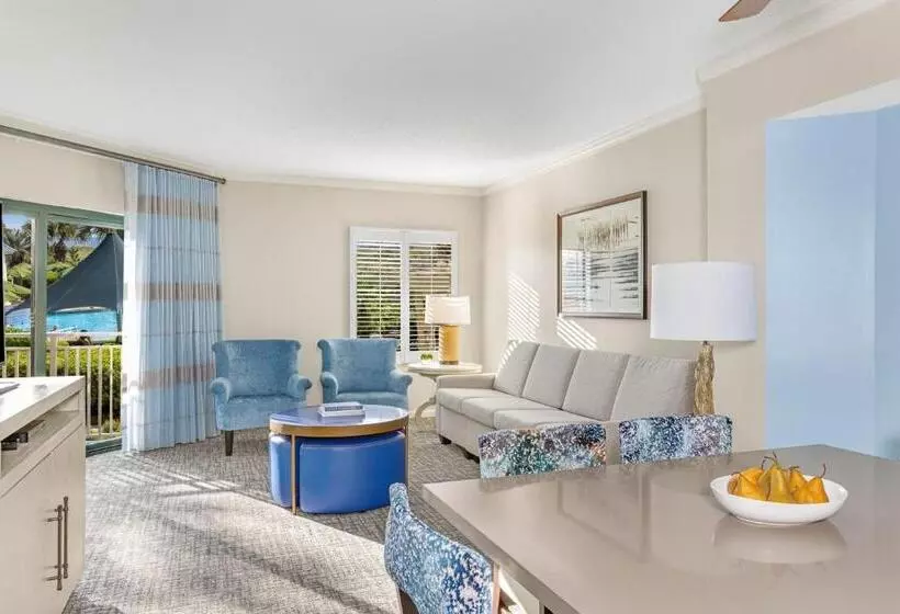 Отель Marriott's Barony Beach Club