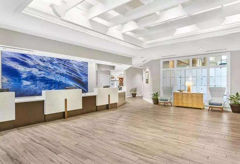 Отель Marriott's Barony Beach Club